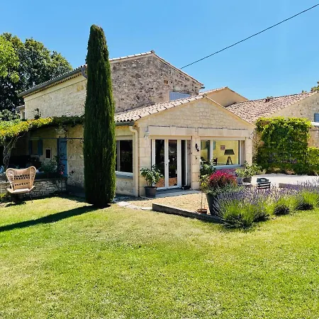La Bastide Des Bourguets Adults Only, Mont Ventoux Bed & Breakfast