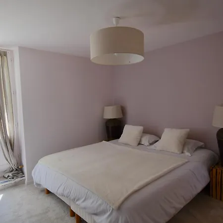 La Bastide Des Bourguets Adults Only, Mont Ventoux Bed & Breakfast 4*