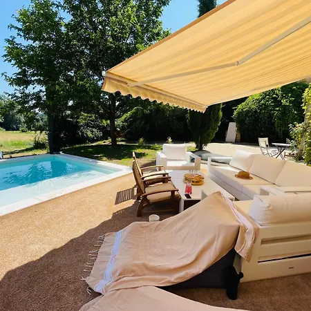 La Bastide Des Bourguets Adults Only, Mont Ventoux Bed & Breakfast 4*