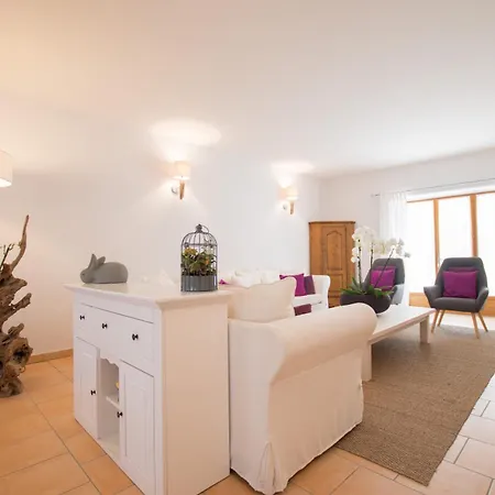 La Bastide Des Bourguets Adults Only, Mont Ventoux Bed & Breakfast Sault-de-Vaucluse