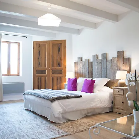 Bed & Breakfast La Bastide Des Bourguets Adults Only, Mont Ventoux
